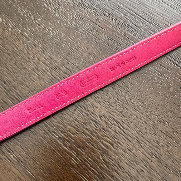 #PoshPets Pink Coach Leash - Picture 2 of 5